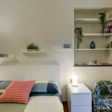 Vico 4 Rooms-3